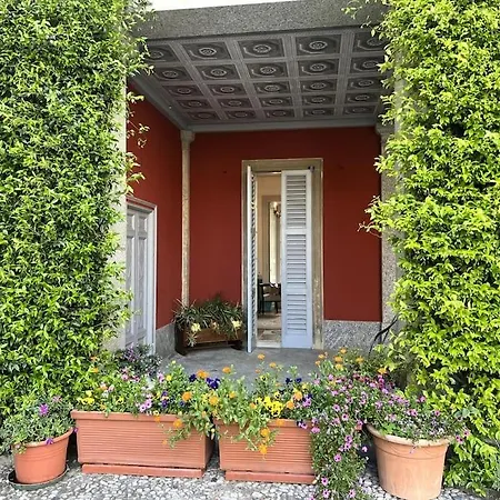 Stazione Apartman *